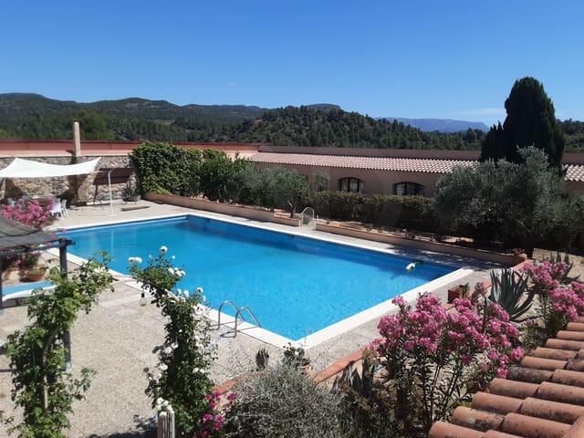 12 slaapkamer Finca/Landhuis te koop in Madrid stad met zwembad garage - € 5.600.000 (Ref: 9989058)
