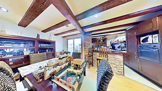 3 bedroom Townhouse for sale in Onil - € 245,000 (Ref: 9989060)