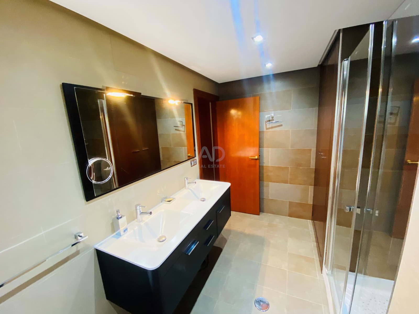 5 Zimmer Villa zu verkaufen in Alicante / Alacant Stadt mit Pool Garage - 1.200.000 € (Ref: 9989061)