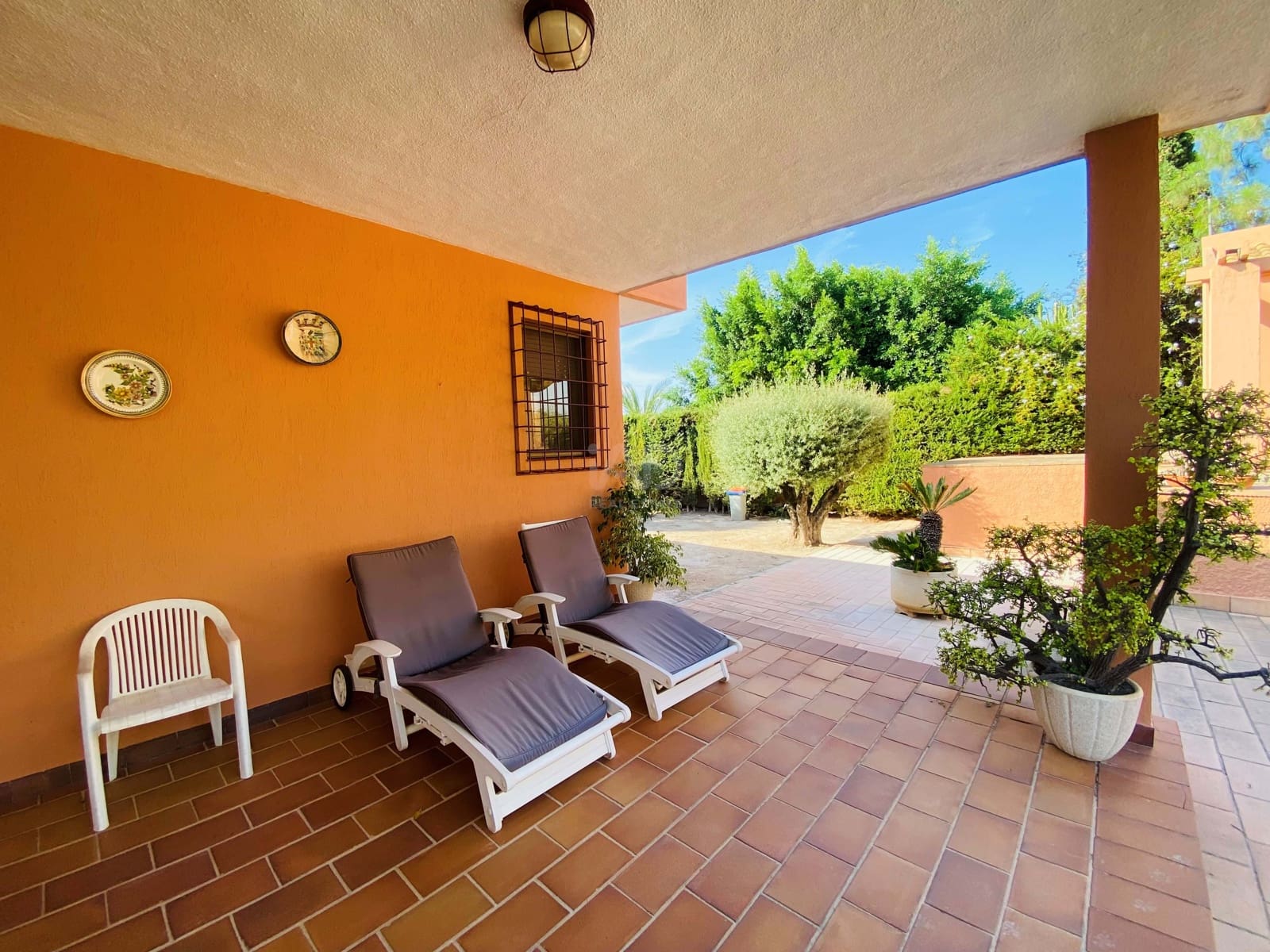 5 Zimmer Villa zu verkaufen in Alicante / Alacant Stadt mit Pool Garage - 1.200.000 € (Ref: 9989061)