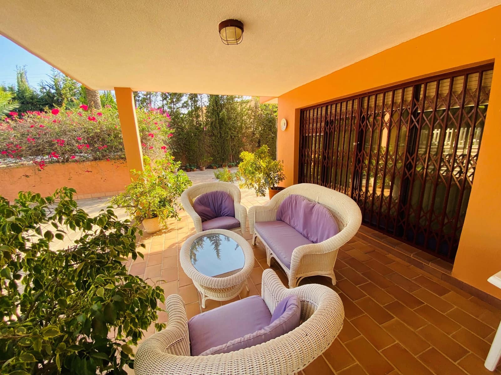 5 Zimmer Villa zu verkaufen in Alicante / Alacant Stadt mit Pool Garage - 1.200.000 € (Ref: 9989061)