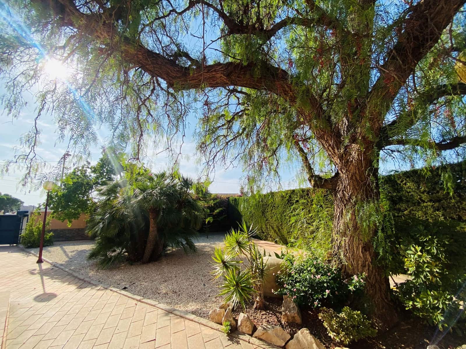 5 Zimmer Villa zu verkaufen in Alicante / Alacant Stadt mit Pool Garage - 1.200.000 € (Ref: 9989061)