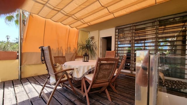 4 soverom Rekkehus til salgs i Alicante by med garasje - € 420 000 (Ref: 9989066)
