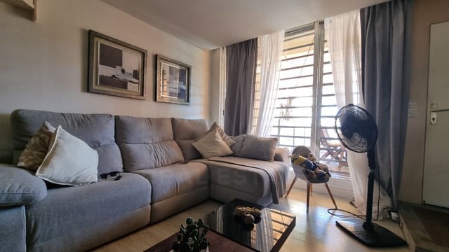 4 soverom Rekkehus til salgs i Alicante by med garasje - € 420 000 (Ref: 9989066)