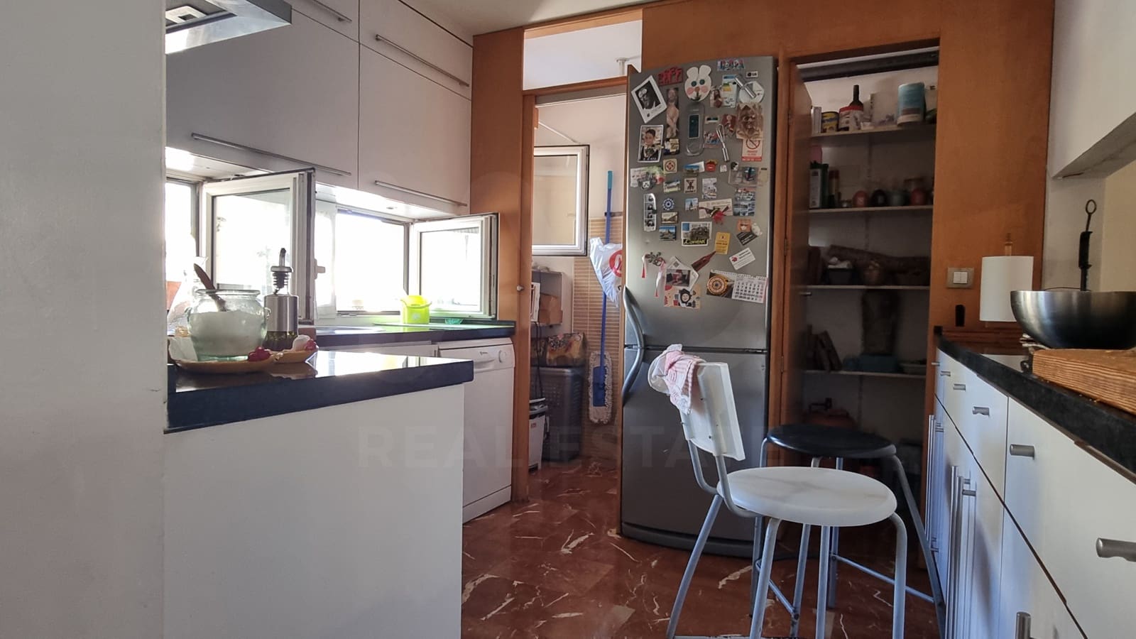 4 chambre Villa/Maison Mitoyenne à vendre à Alicante ville avec garage - 420 000 € (Ref: 9989066)