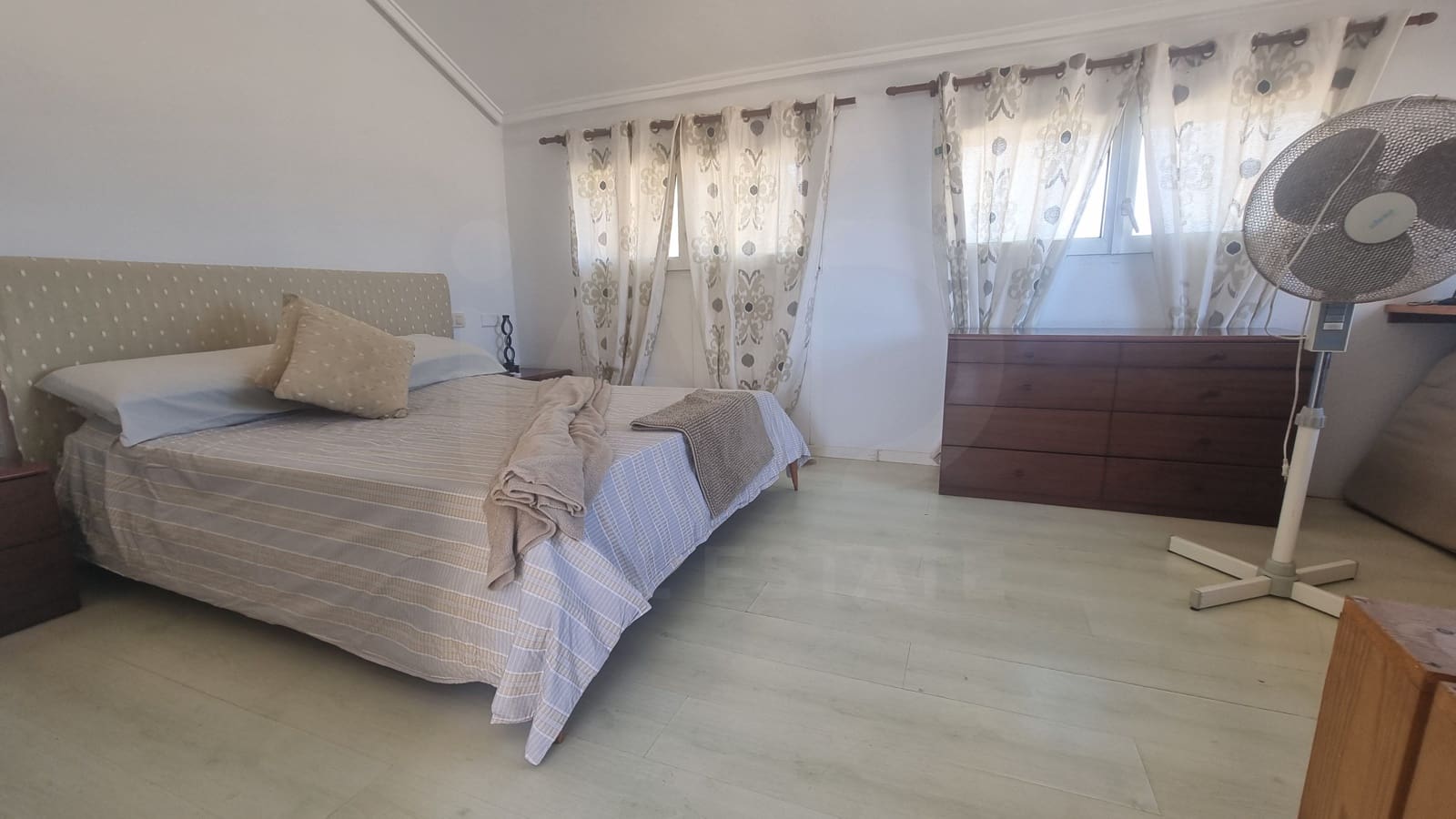 4 chambre Villa/Maison Mitoyenne à vendre à Alicante ville avec garage - 420 000 € (Ref: 9989066)