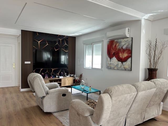 3 soverom Hus til salgs i Los Balcones - Los Altos, Torrevieja med svømmebasseng garasje - € 780 000 (Ref: 9989067)