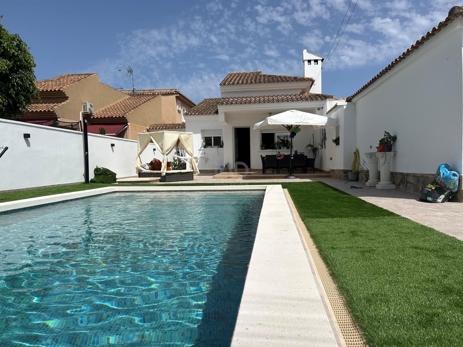 3 Zimmer Haus zu verkaufen in Alicante / Alacant Stadt mit Pool Garage - 780.000 € (Ref: 9989067)