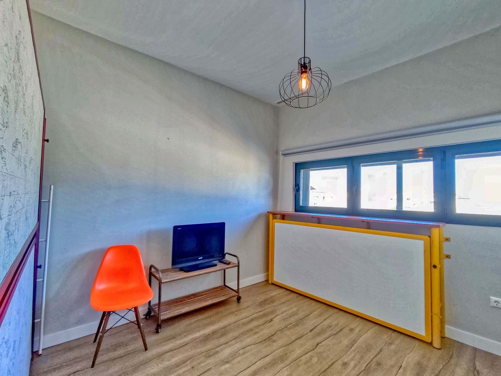 2 makuuhuone Ullakkoasunto myytävänä paikassa Alicante kaupunki mukana uima-altaan - 344 900 € (Ref: 9989070)