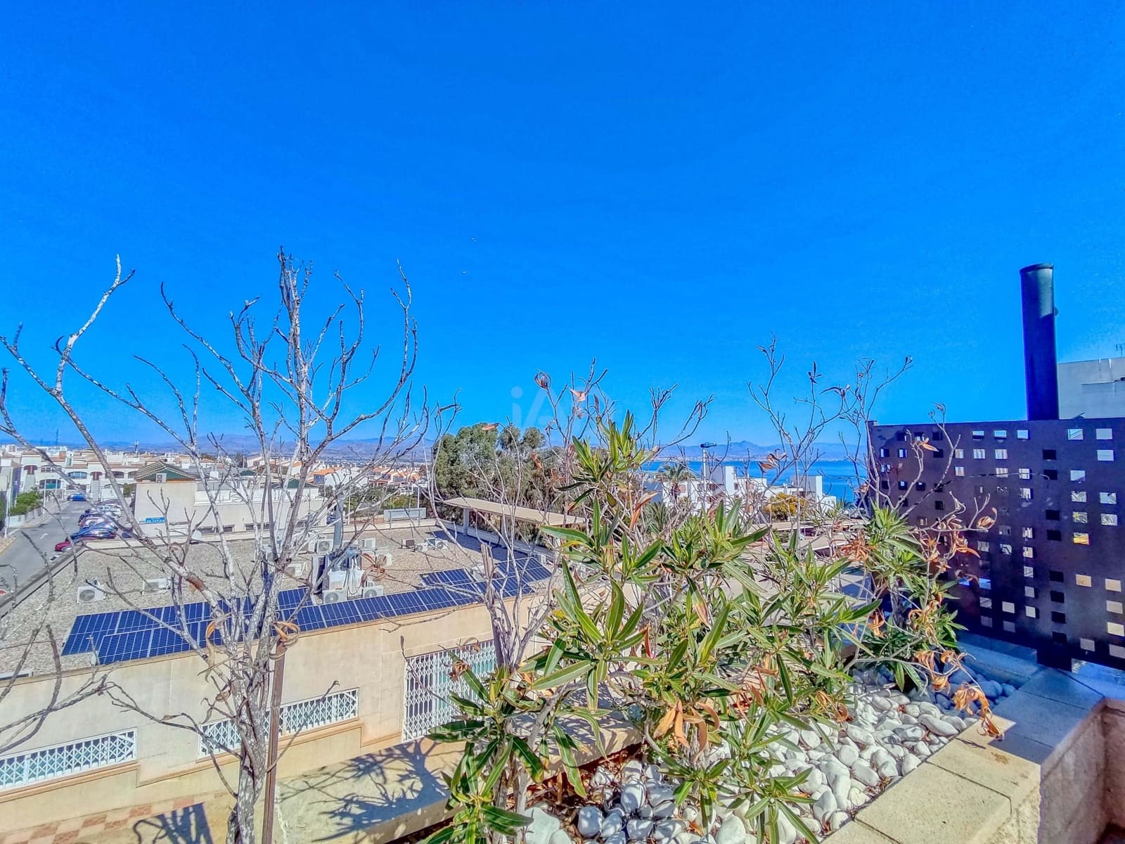 2 makuuhuone Ullakkoasunto myytävänä paikassa Alicante kaupunki mukana uima-altaan - 344 900 € (Ref: 9989070)