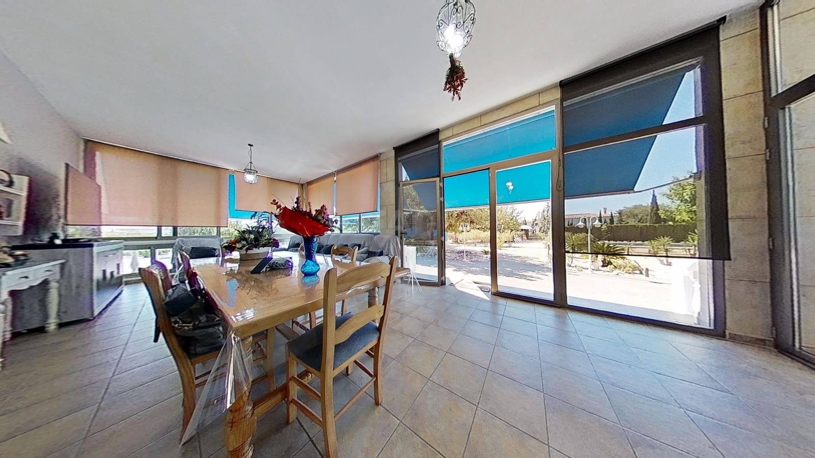 4 camera da letto Villa in vendita in Matola con piscina garage - 465.000 € (Rif: 9989074)