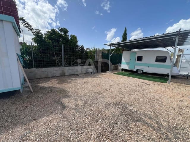 Ubebygd land til salgs i Valencia by - € 60 000 (Ref: 9989080)