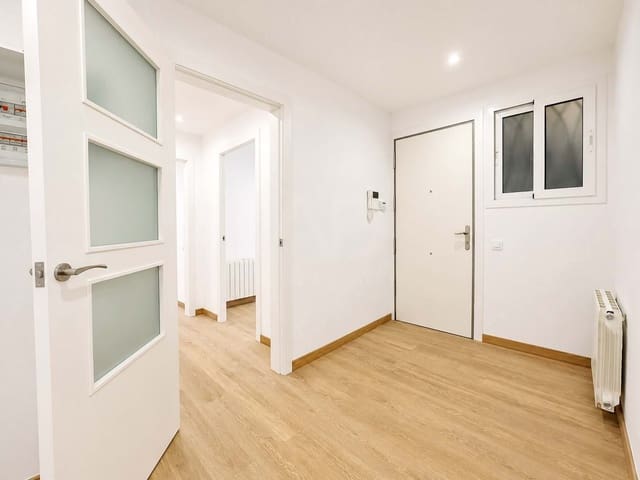 6 soverom Leilighet til salgs i El Barri Gòtic, Barcelona by - € 760 000 (Ref: 9989086)