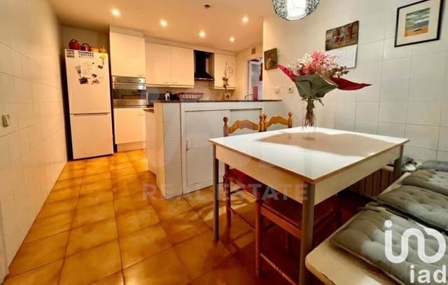 4 soveværelse Lejlighed til salg i Sant Andreu de Llavaneres med swimmingpool garage - € 698.000 (Ref: 9989087)