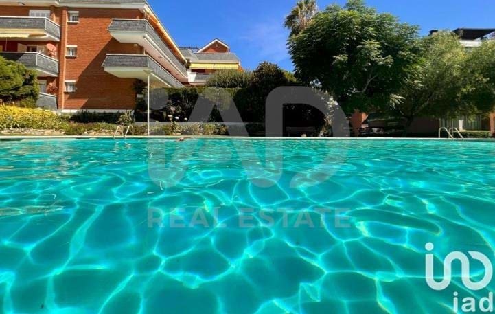 4 soveværelse Lejlighed til salg i Sant Andreu de Llavaneres med swimmingpool garage - € 698.000 (Ref: 9989087)