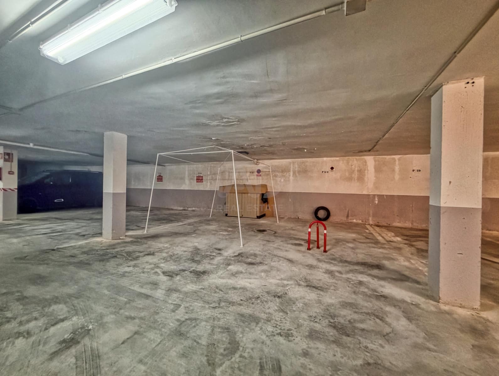 Garage for sale in Denia - € 11,500 (Ref: 9989091)