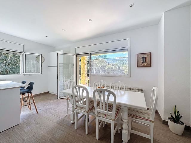 5 soverom Hus til salgs i Barcelona by med svømmebasseng garasje - € 830 000 (Ref: 9989096)