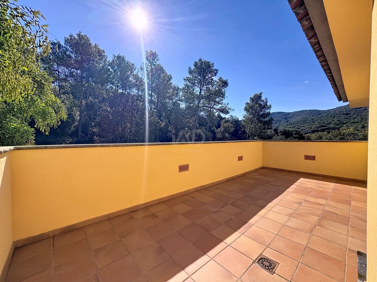 5 soverom Hus til salgs i Barcelona by med svømmebasseng garasje - € 830 000 (Ref: 9989096)