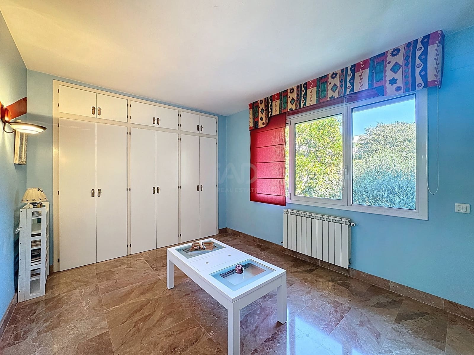 5 soverom Hus til salgs i Barcelona by med svømmebasseng garasje - € 830 000 (Ref: 9989096)