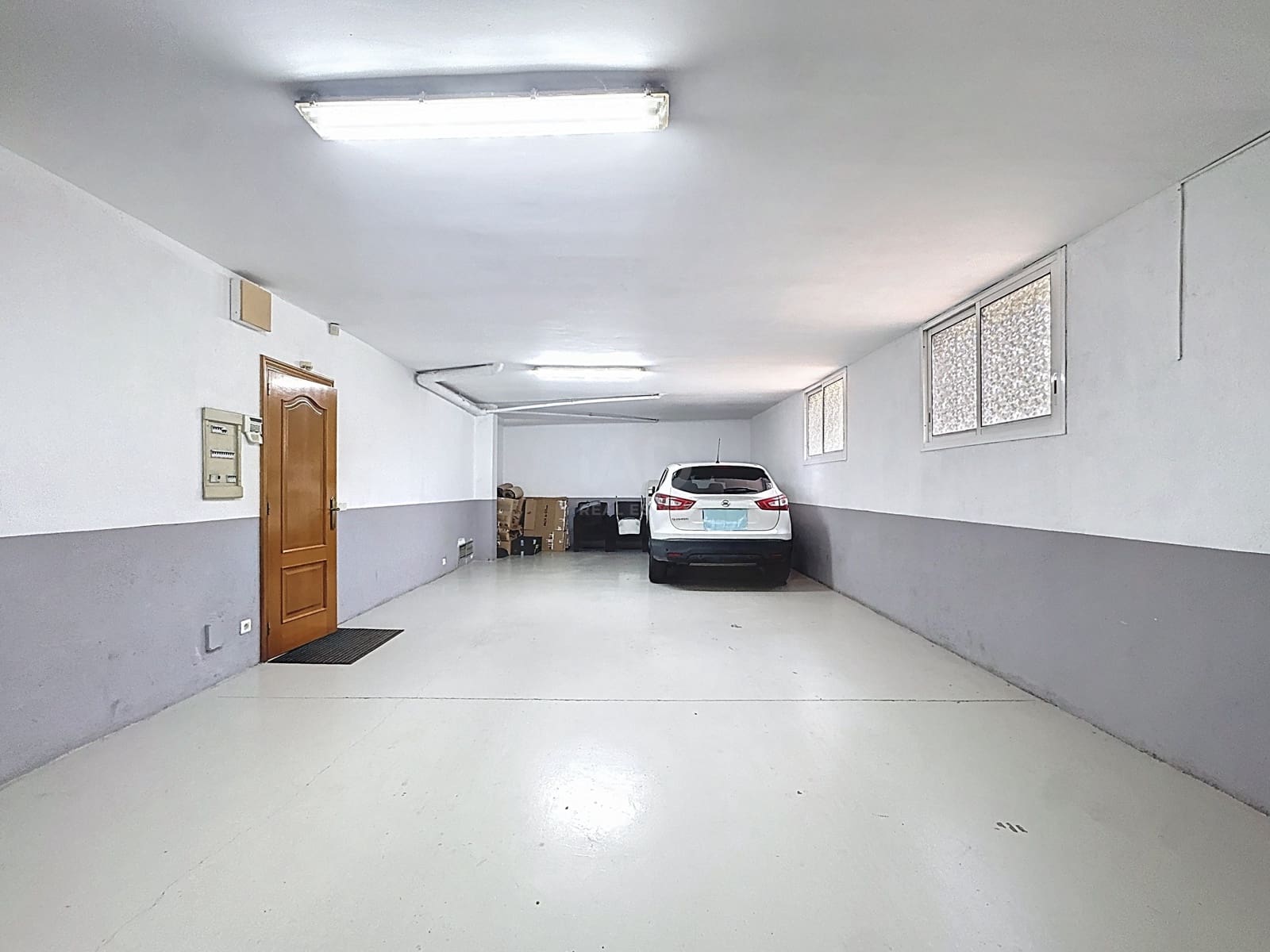5 soverom Hus til salgs i Barcelona by med svømmebasseng garasje - € 830 000 (Ref: 9989096)