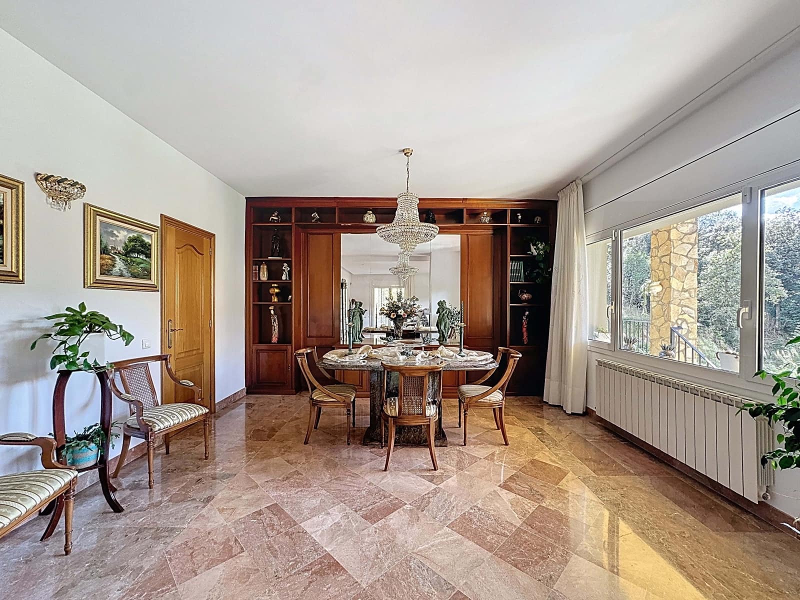 5 soverom Hus til salgs i Barcelona by med svømmebasseng garasje - € 830 000 (Ref: 9989096)