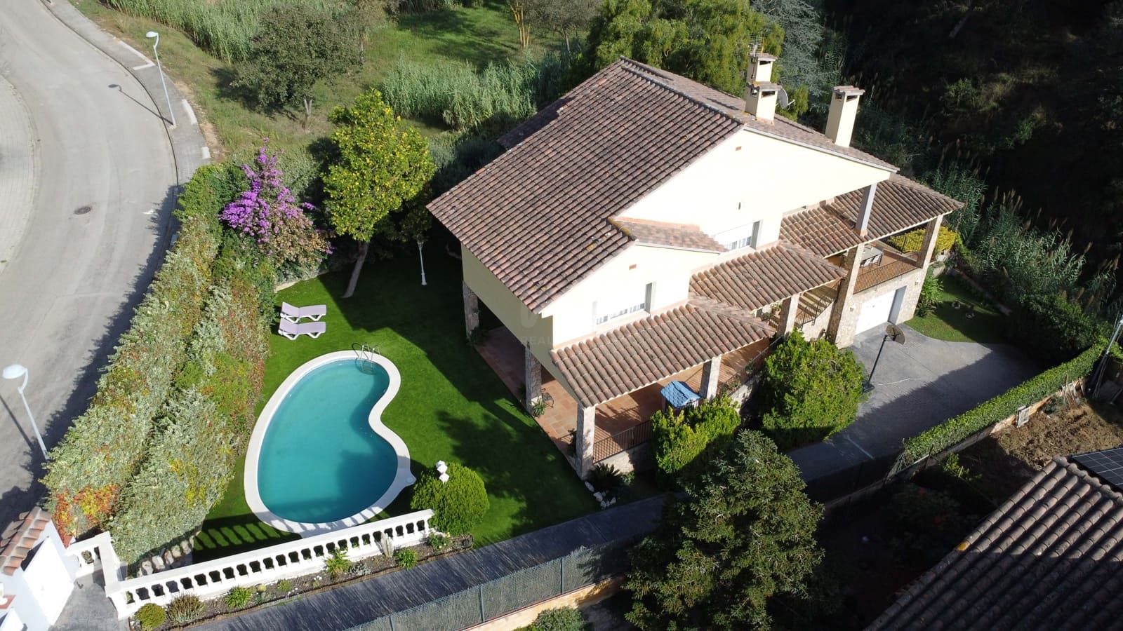 5 soverom Hus til salgs i Barcelona by med svømmebasseng garasje - € 830 000 (Ref: 9989096)