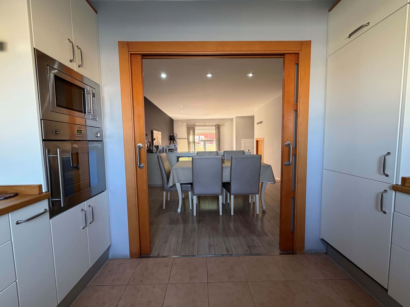 4 bedroom Terraced Villa for sale in Alicante / Alacant city with garage - € 370,000 (Ref: 9989097)