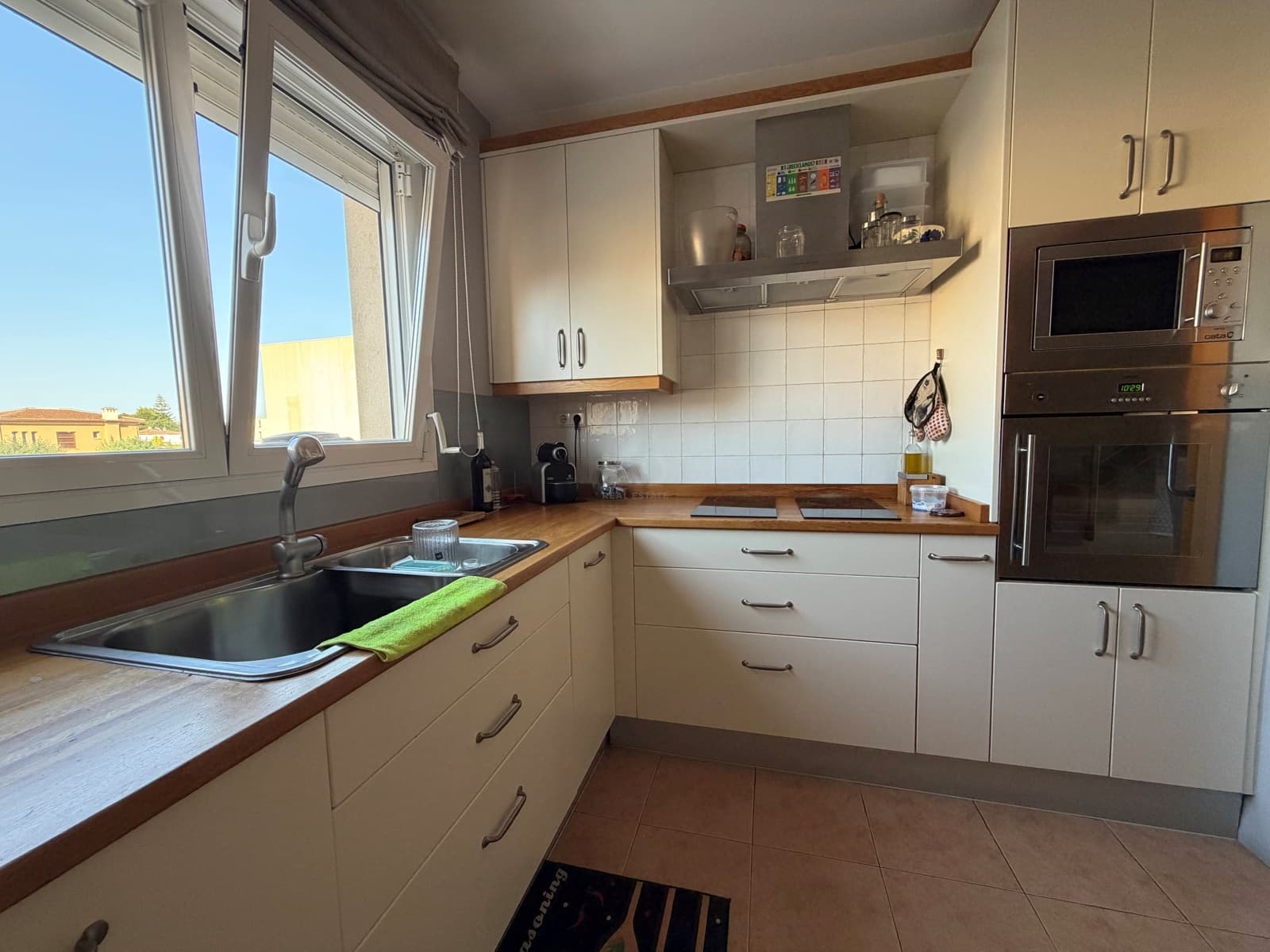 4 bedroom Terraced Villa for sale in Alicante / Alacant city with garage - € 370,000 (Ref: 9989097)