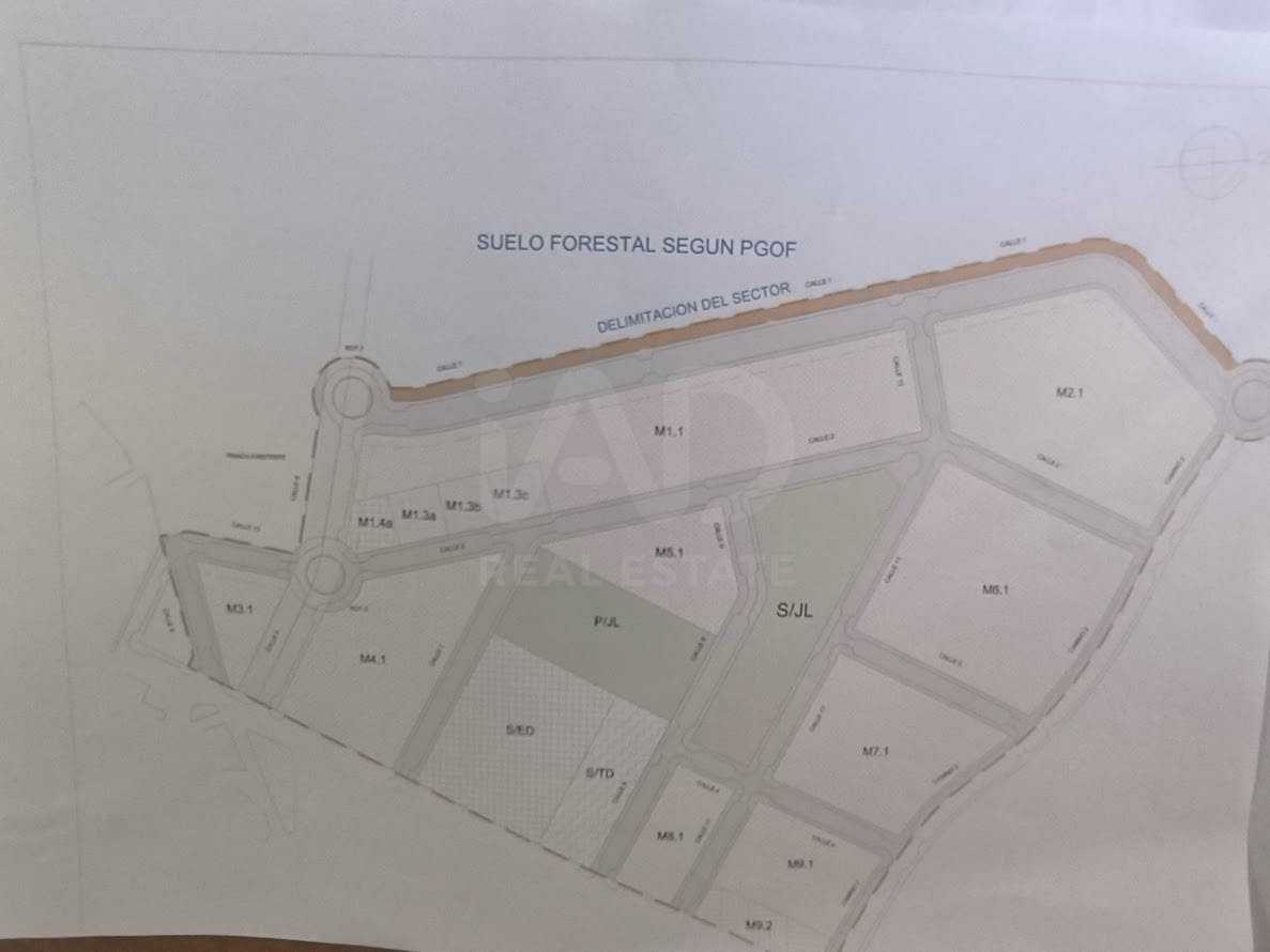 Tomt till salu i Alicante stad - 2 475 000 € (Ref: 9989098)