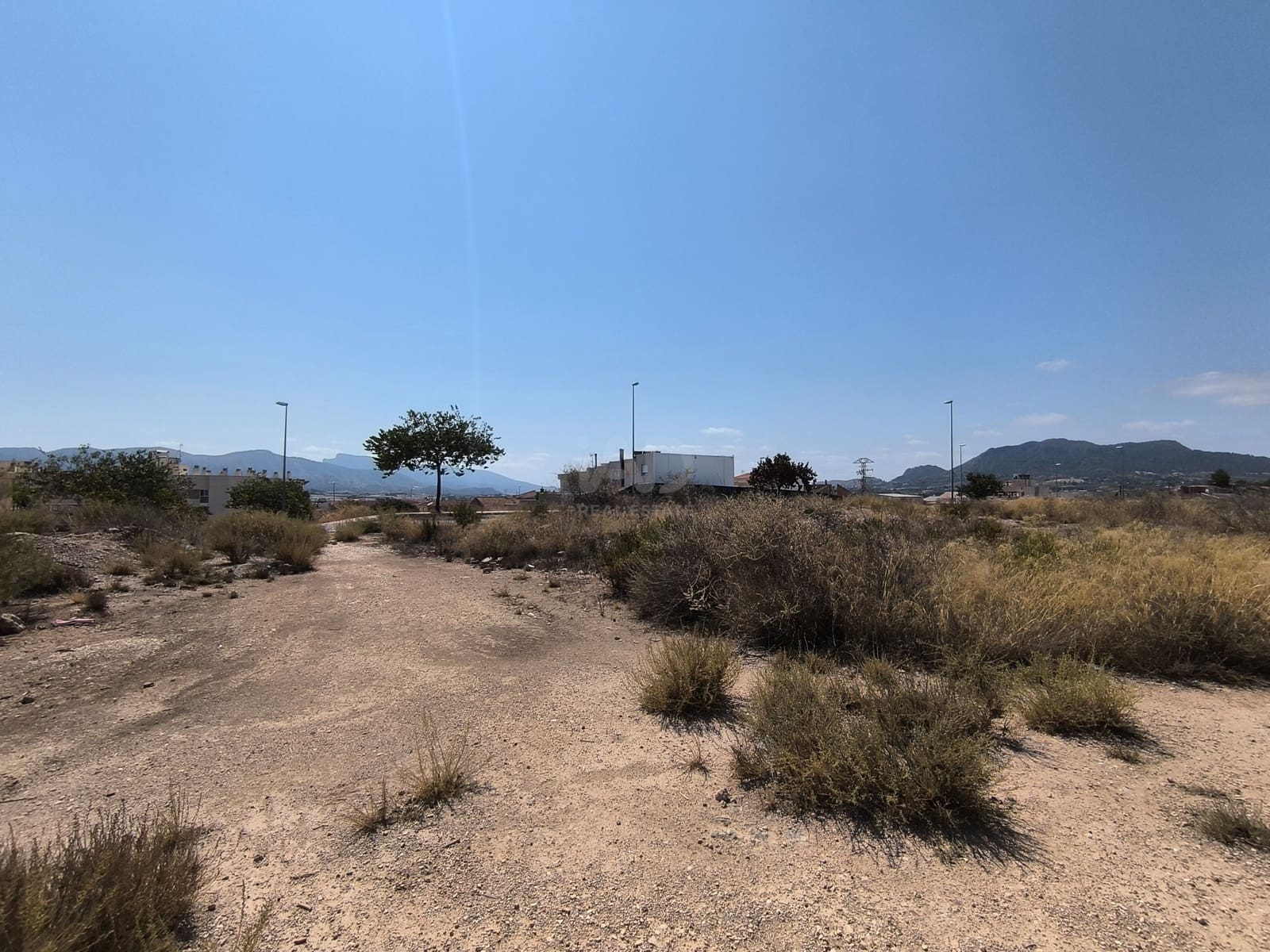 Tomt till salu i Alicante stad - 2 475 000 € (Ref: 9989098)