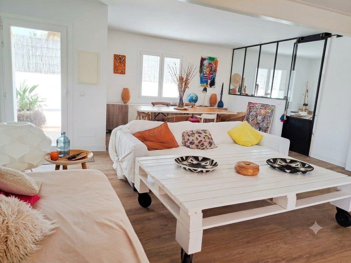 2 bedroom Townhouse for sale in Calvia with garage - € 880,000 (Ref: 9989099)
