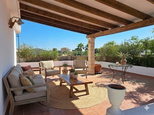 2 bedroom Townhouse for sale in Calvia with garage - € 880,000 (Ref: 9989099)