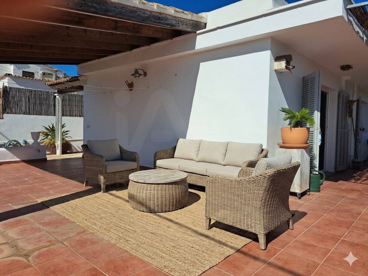 2 bedroom Townhouse for sale in Calvia with garage - € 880,000 (Ref: 9989099)