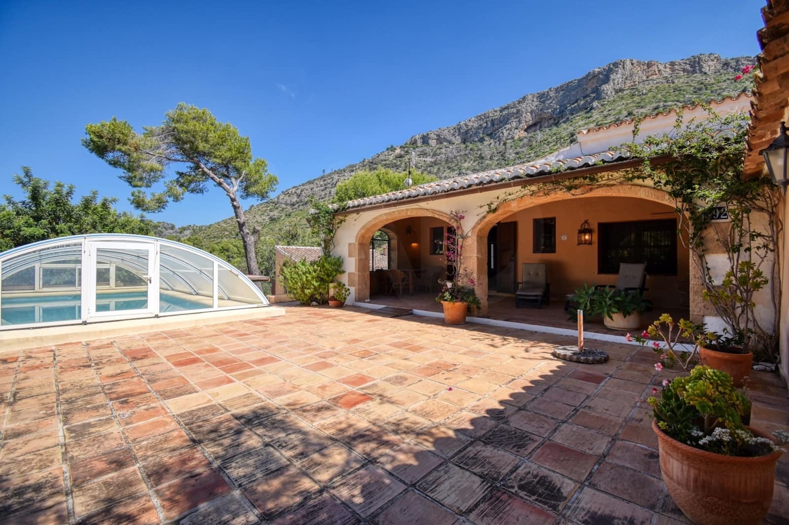 5 soveværelse Villa til salg i Denia med swimmingpool - € 729.000 (Ref: 9989101)