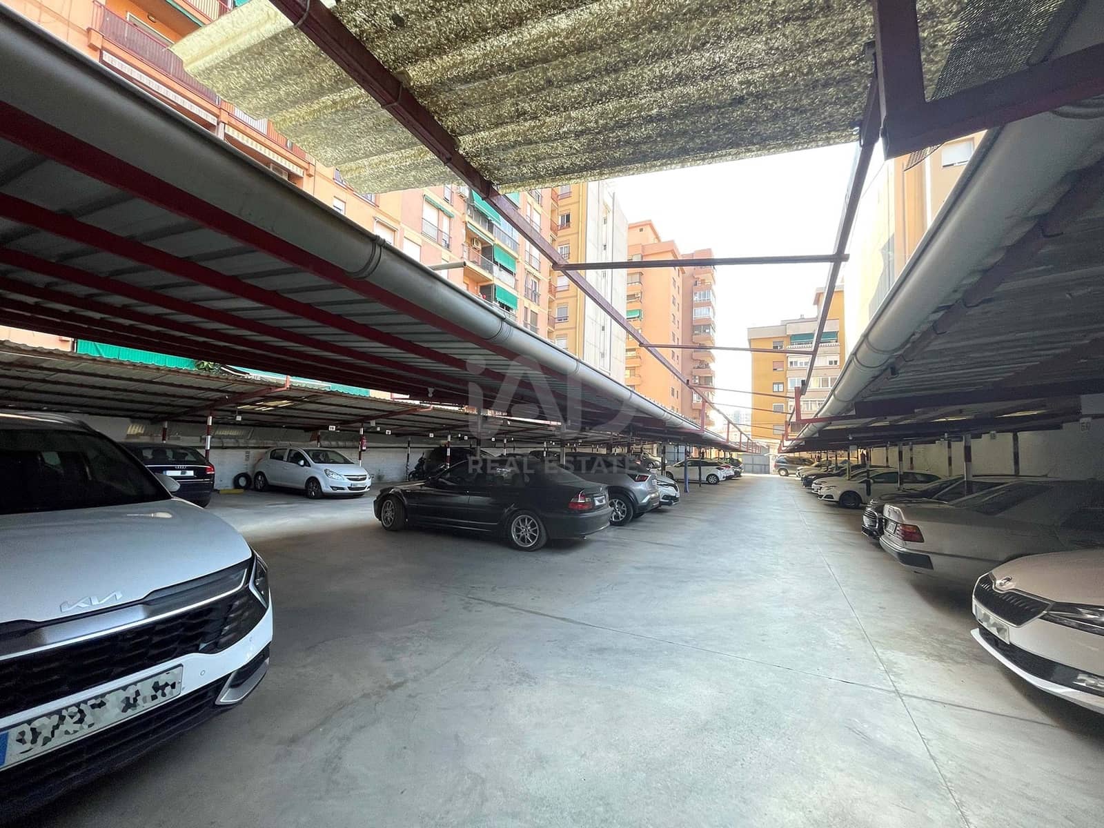 Ubebygd land til salgs i Barcelona by - € 1 600 000 (Ref: 9989102)