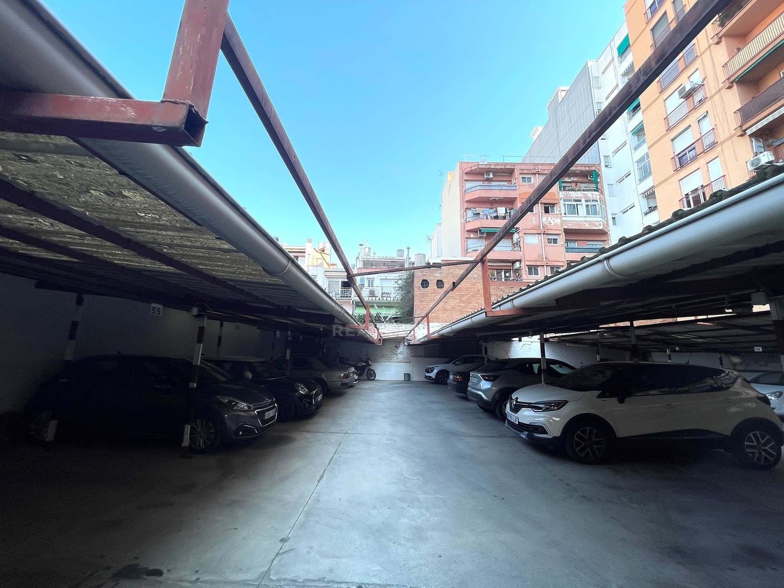 Ubebygd land til salgs i Barcelona by - € 1 600 000 (Ref: 9989102)