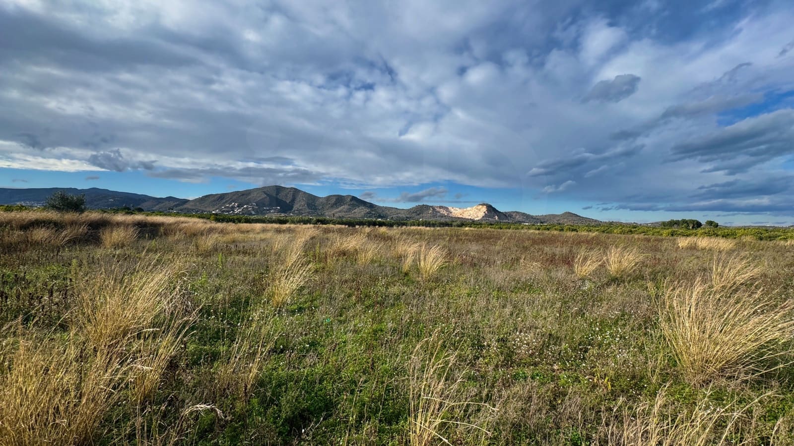 Undeveloped Land for sale in Alicante / Alacant city - € 100,000 (Ref: 9989106)
