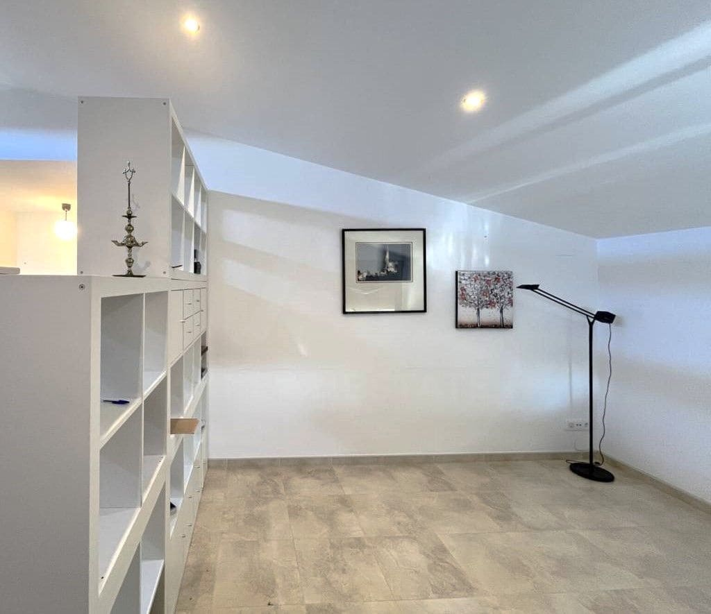 5 slaapkamer Huis te koop in Barcelona stad met zwembad garage - € 595.000 (Ref: 9989107)