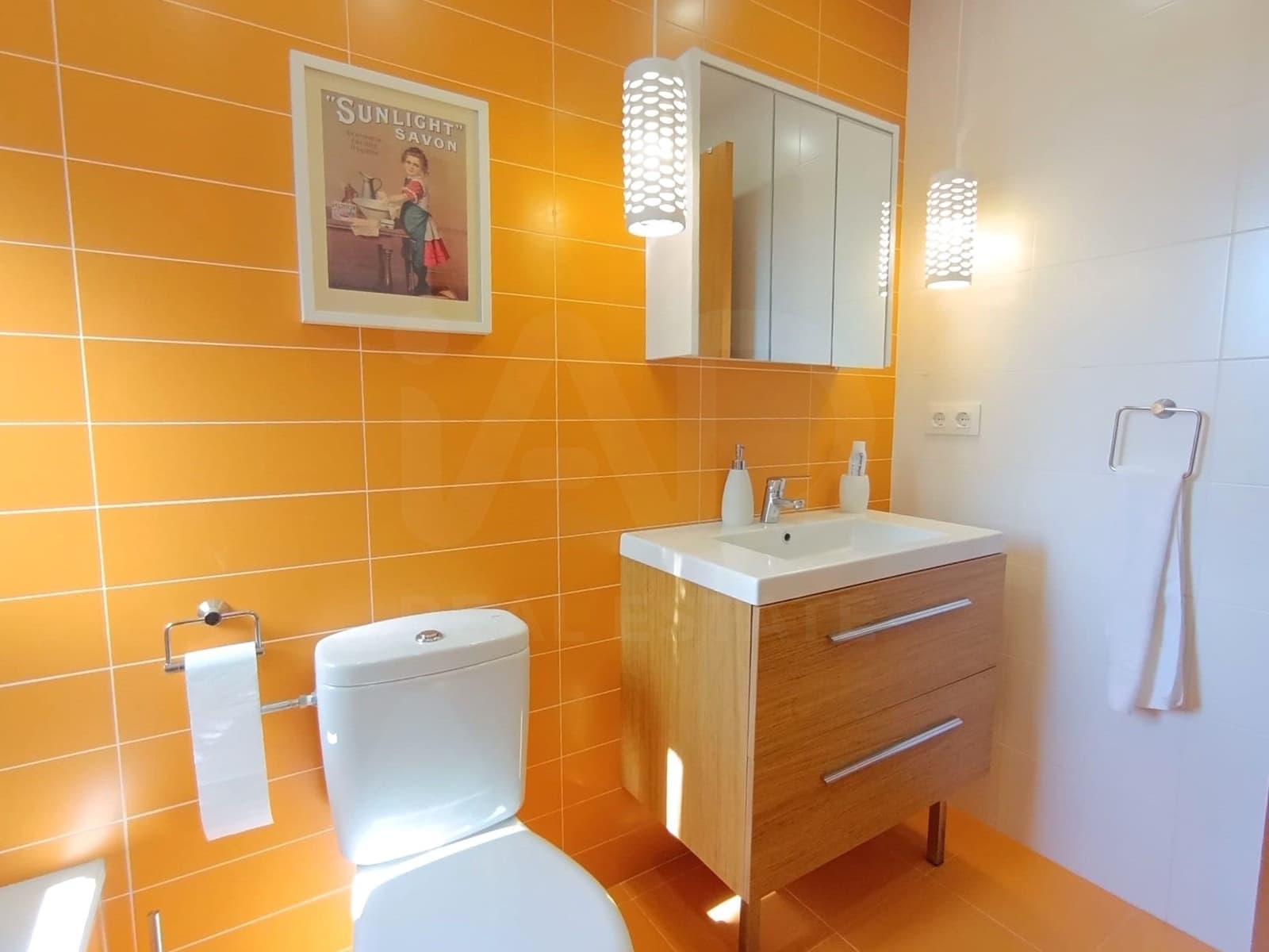 5 slaapkamer Huis te koop in Barcelona stad met zwembad garage - € 595.000 (Ref: 9989107)
