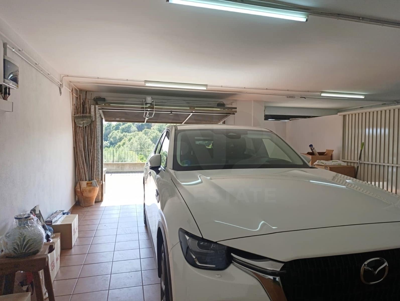 5 slaapkamer Huis te koop in Barcelona stad met zwembad garage - € 595.000 (Ref: 9989107)