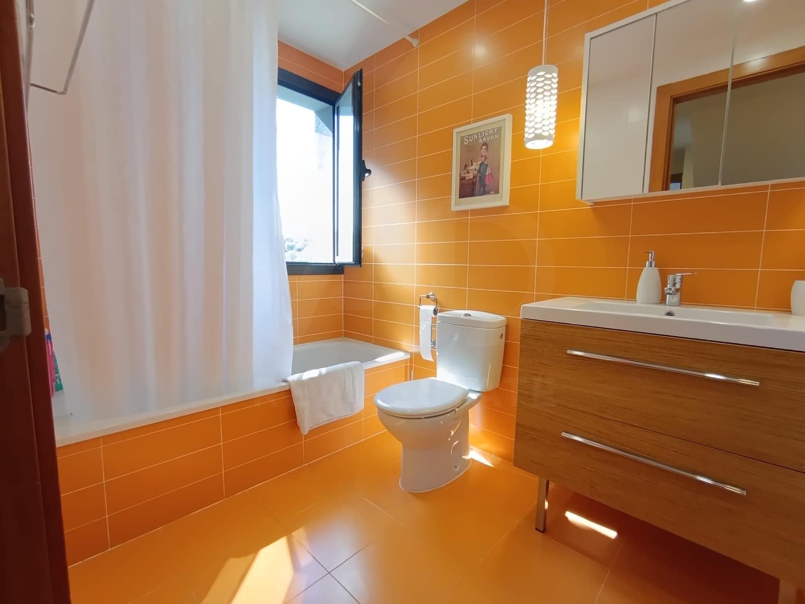 5 slaapkamer Huis te koop in Barcelona stad met zwembad garage - € 595.000 (Ref: 9989107)