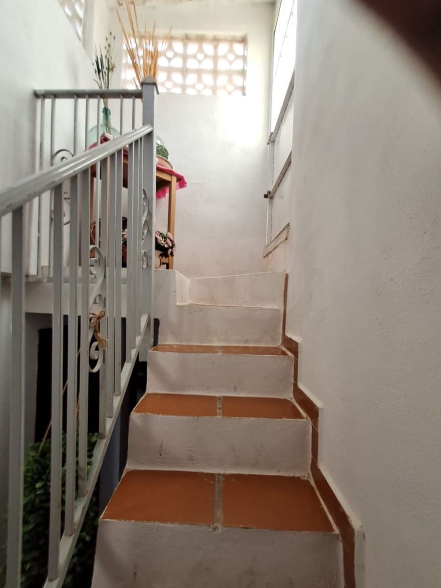 4 sypialnia Dom na sprzedaż w La Escucha z basenem - 238 000 € (Ref: 9989109)