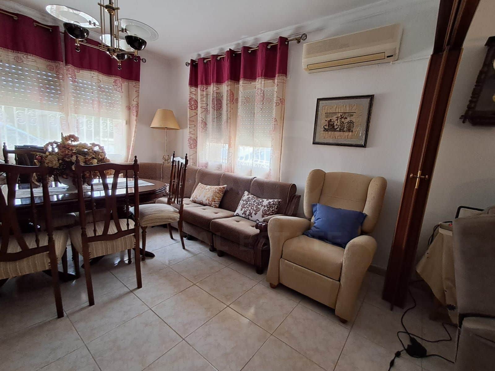 4 sypialnia Dom na sprzedaż w La Escucha z basenem - 238 000 € (Ref: 9989109)