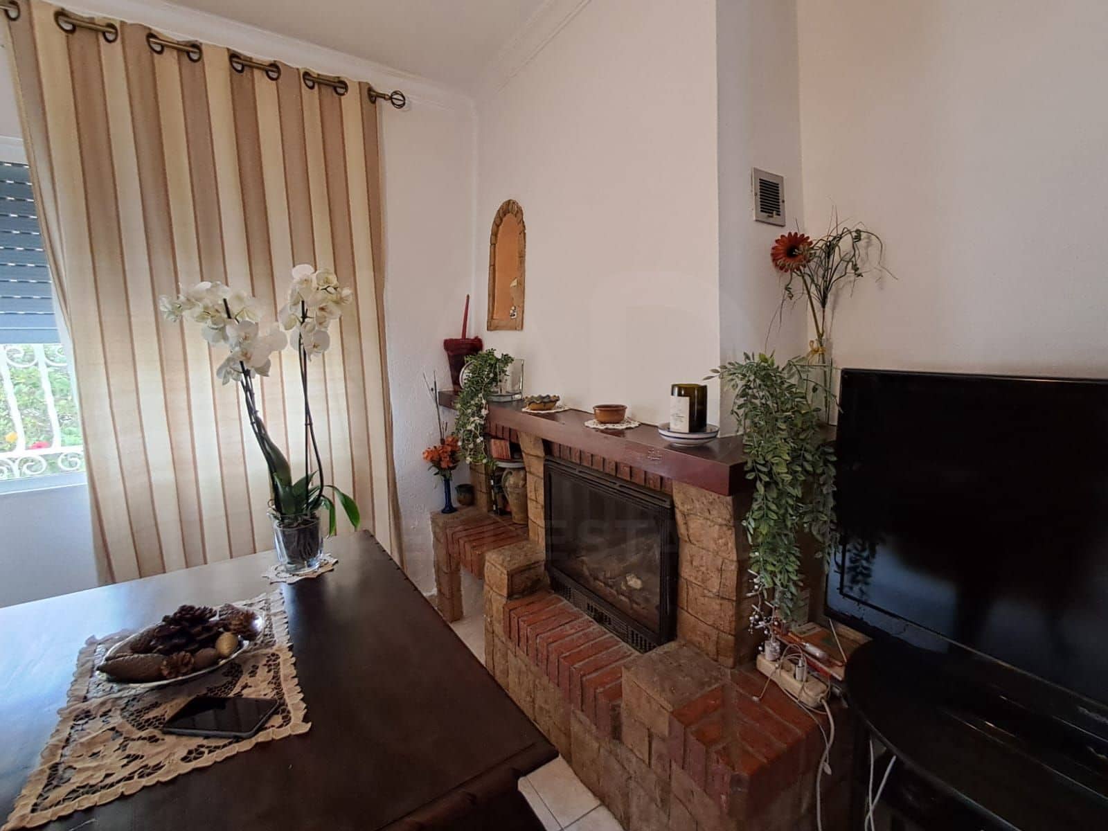 4 sypialnia Dom na sprzedaż w La Escucha z basenem - 238 000 € (Ref: 9989109)