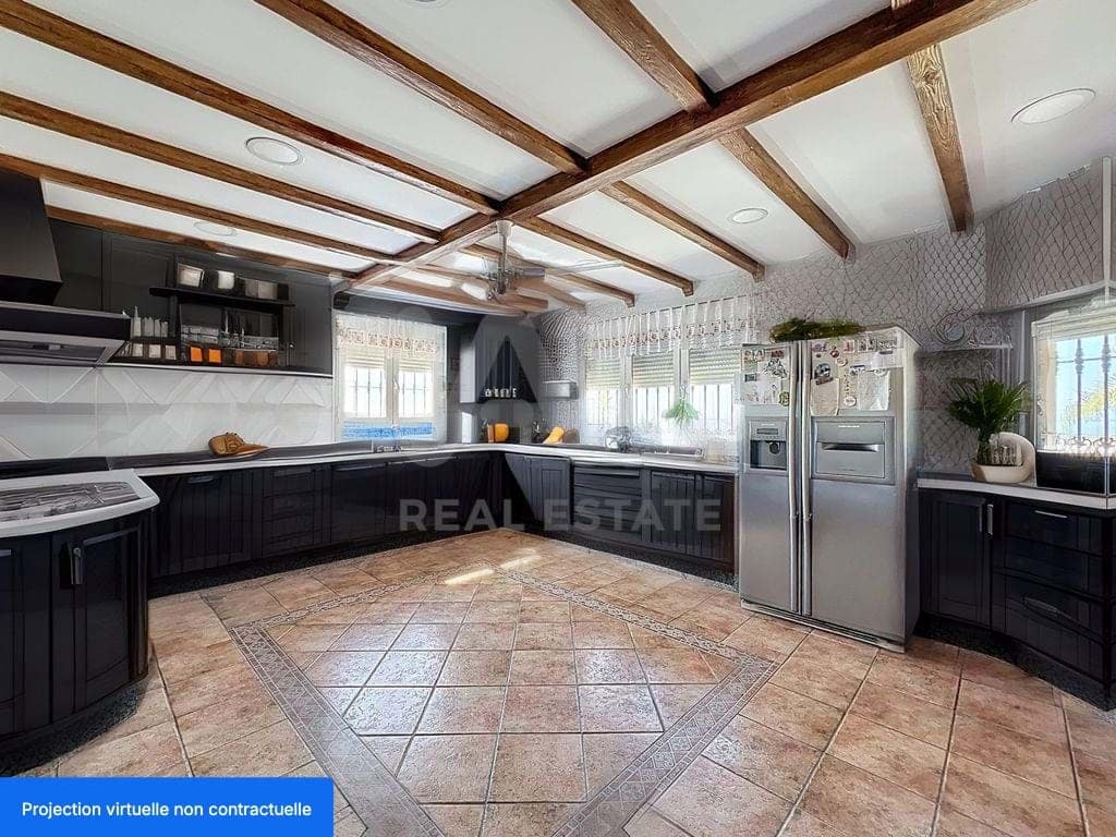 7 sovrum Hus till salu i Rincon de la Victoria med pool garage - 1 160 000 € (Ref: 9989110)