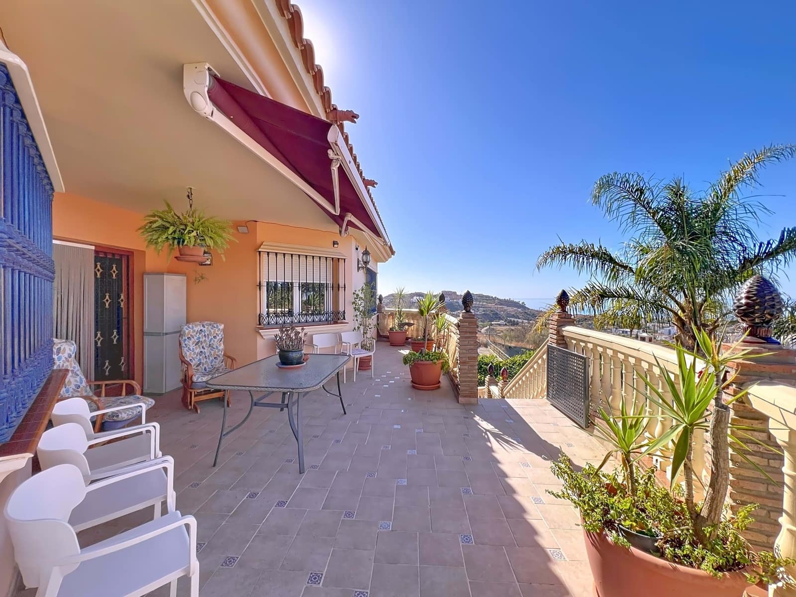 7 sovrum Hus till salu i Rincon de la Victoria med pool garage - 1 160 000 € (Ref: 9989110)