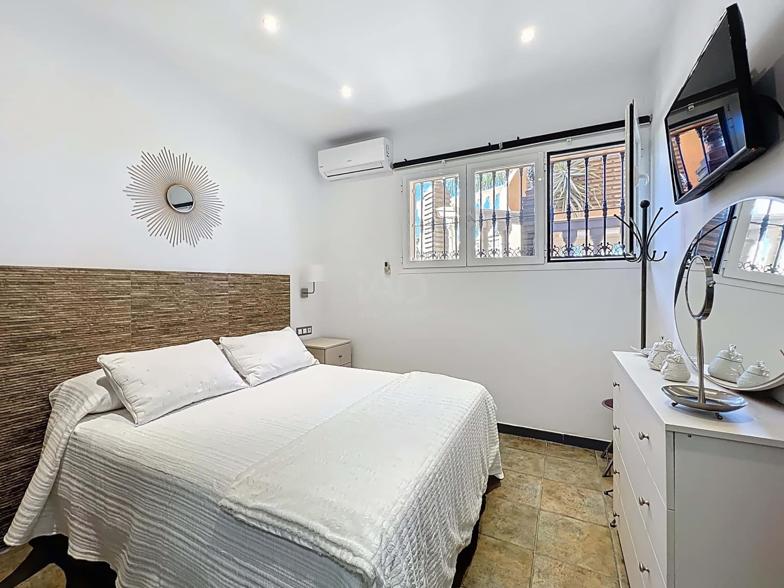 7 sovrum Hus till salu i Rincon de la Victoria med pool garage - 1 160 000 € (Ref: 9989110)