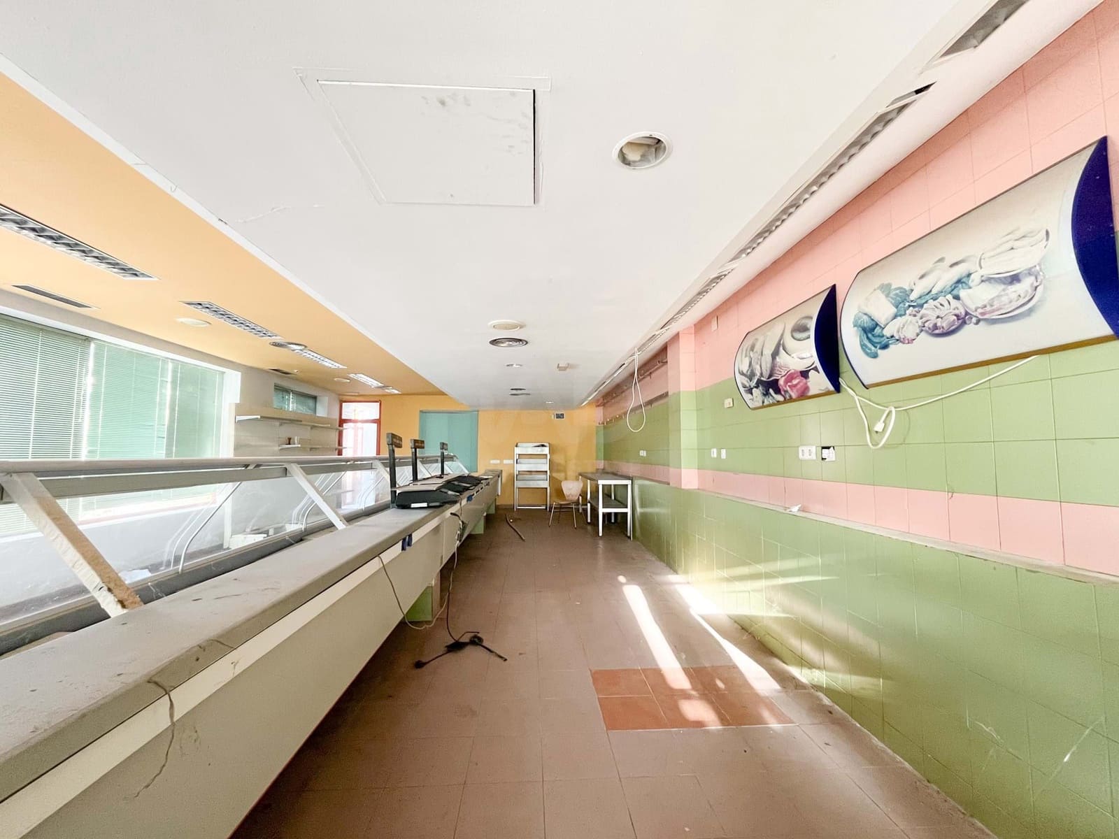 Komercyjne na sprzedaż w Casabermeja - 2 200 000 € (Ref: 9989118)