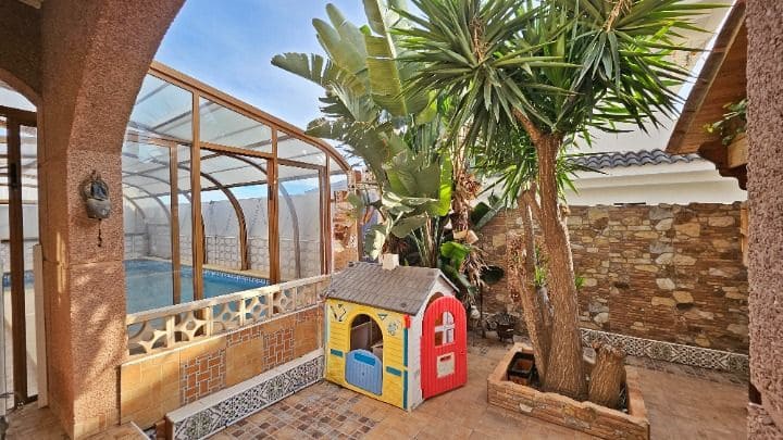 5 slaapkamer Villa te koop in Aguilas met zwembad garage - € 429.000 (Ref: 9989119)