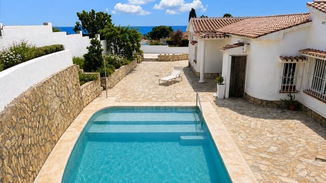 2 soverom Hus til salgs i Benajarafe, Vélez-Málaga med svømmebasseng garasje - € 659 000 (Ref: 9989121)